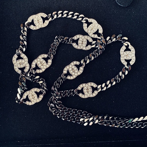 CHANEL Ruthenium, Silver & Crystal CC Metal Chain & Strass Belt RARE - Picture 6 of 16